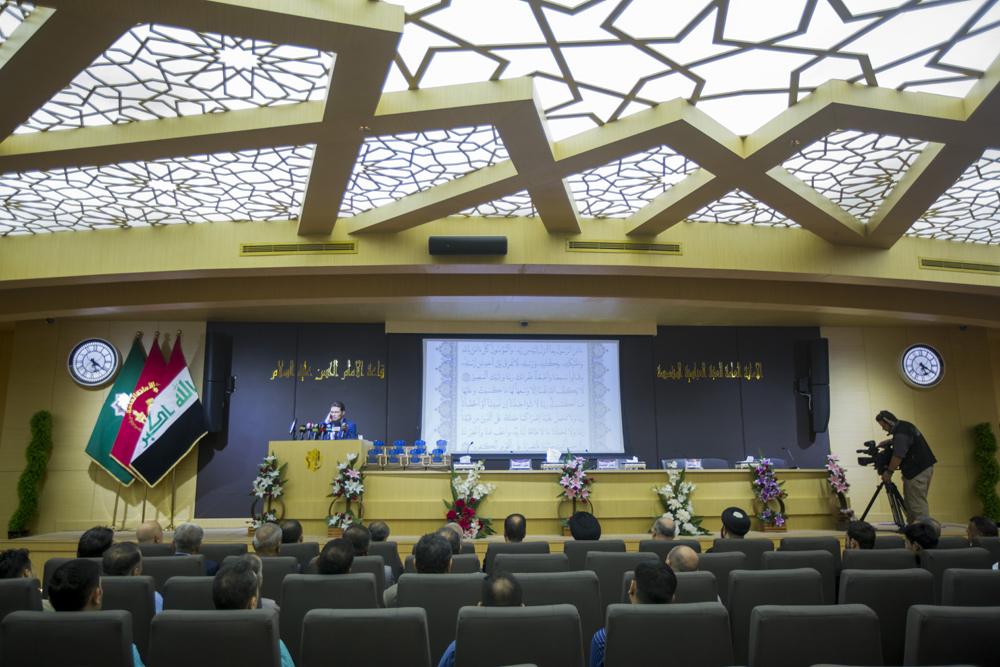 العتبةُ العبّاسية المقدّسة تسدل الستار على فعّاليات مؤتمرها العلميّ الأوّل في السيرة النبويّة الشريفة وباحثوه يطالبون بتفعيله في المؤسسات الاكاديمية والثقافية
